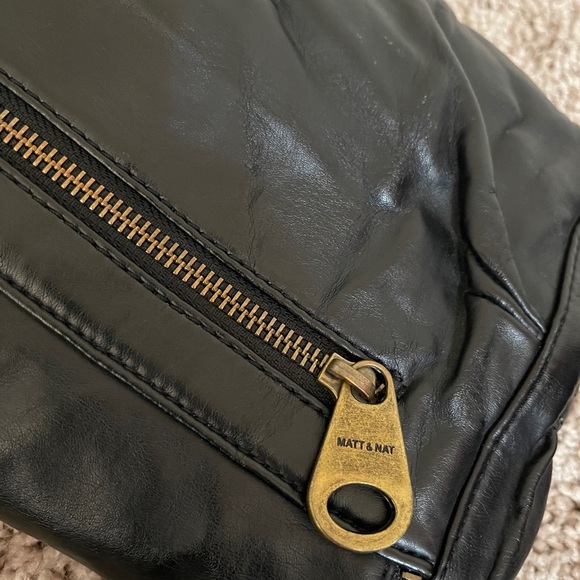 Matt & Nat Black Bag with Chain crossbody strap - Picture 11 of 13